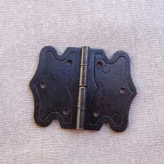 Small hinge